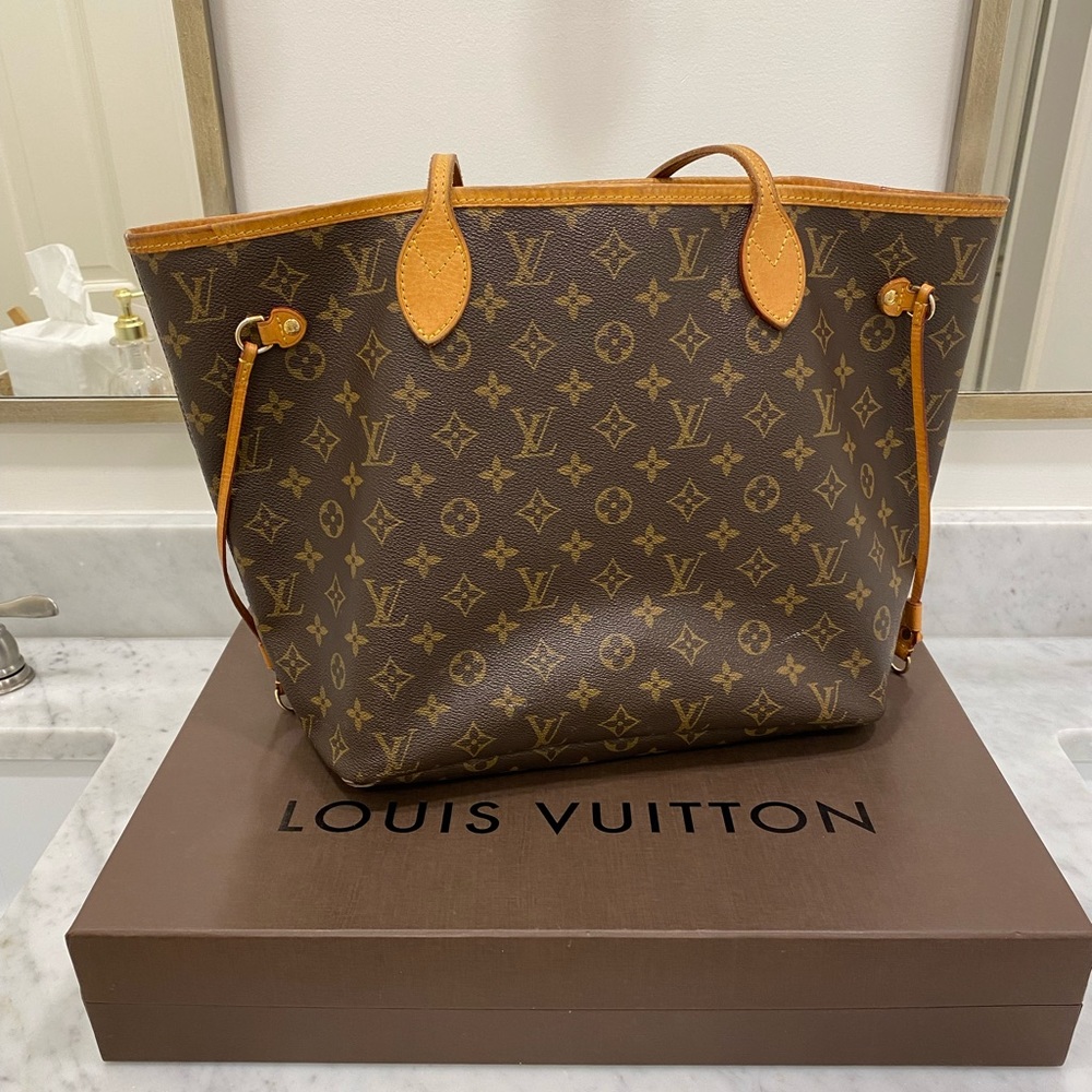 Authentic Louis Vuitton Neverfull MM